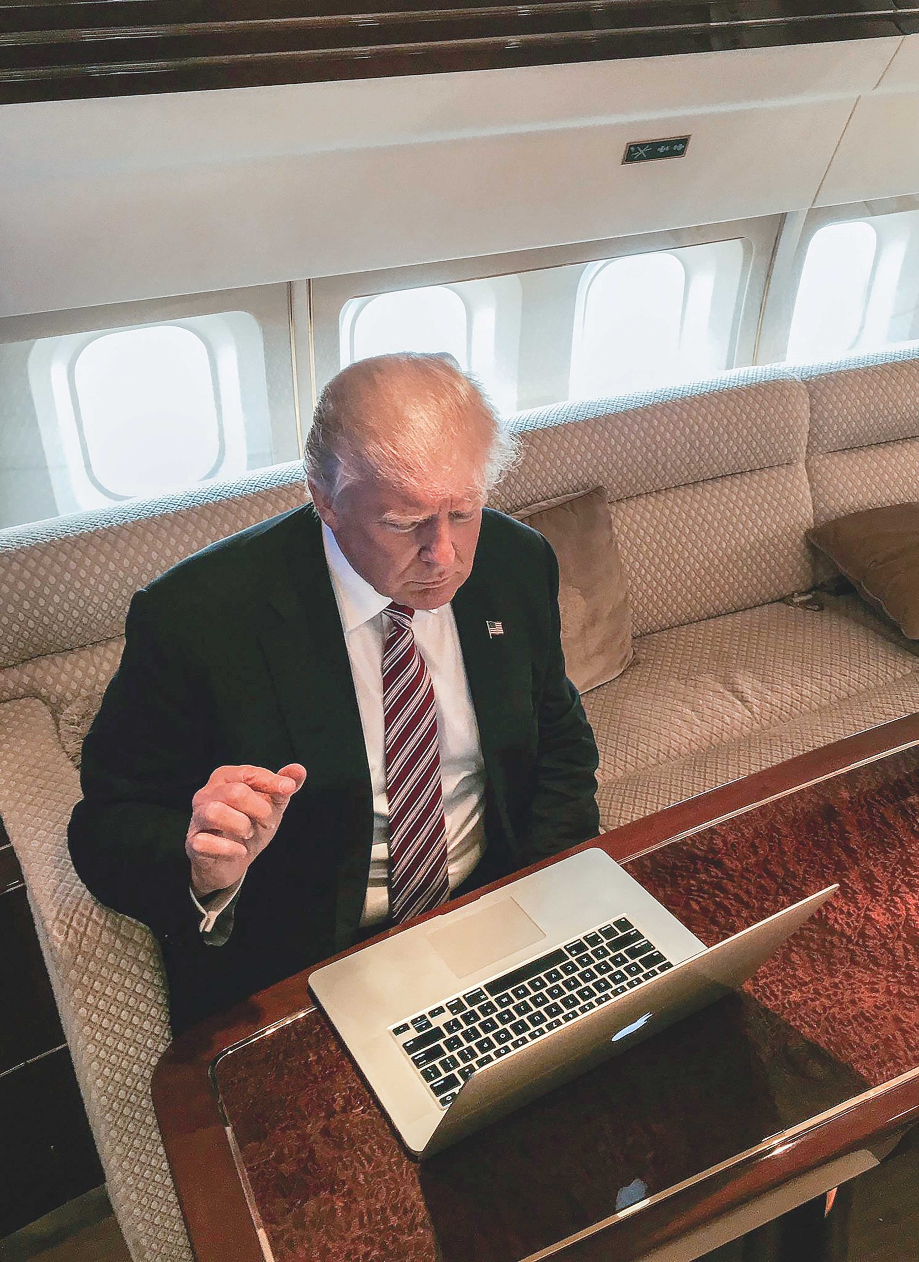 ¿Puede Trump desconectarnos de Internet?